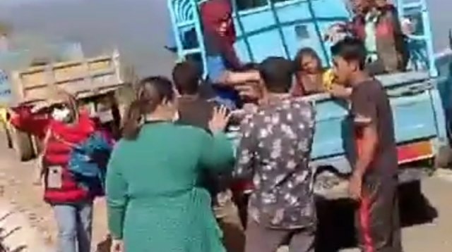 পর্যটকবাহী গাড়ি খাদে পড়ে বান্দরবানে দুই জন নিহত, আহত ১০